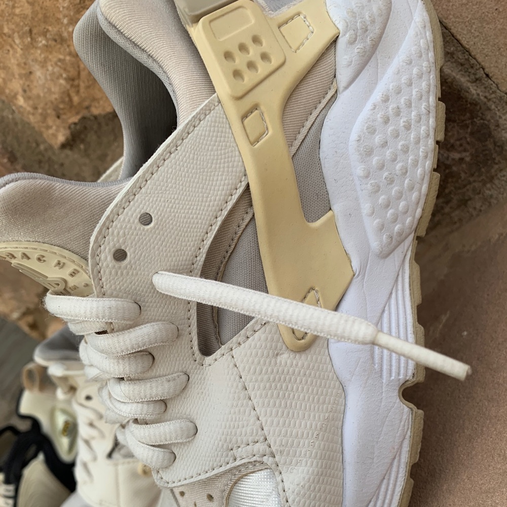 Nike huaraches